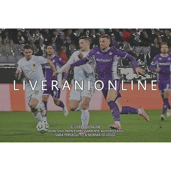 TVRG Fiorentina vs AEK Atene nella foto Luka Jovic (AEK Atene) e Edin Dzeko (Fiorentina) Firenze 27-11-2025 Stadio Artemio Franchi Fiorentina vs AEK Atene UEFA Conference League fase a girone unico - 4a giornata foto Roberto Garavaglia/Agenzia Aldo Liverani sas