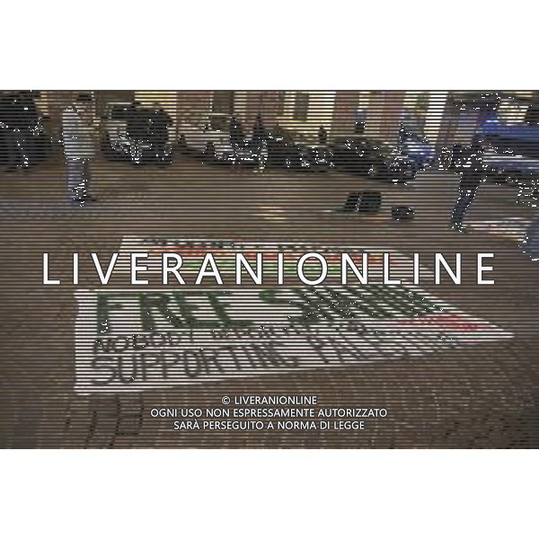 Torino 27-11-2025 Presidio davanti alla prefettura per chiedere la liberazione di Mohamed Shahin Imam della moschea di via Saluzzo a Torino nella foto i manifestanti Foto Gla/ag. Aldo Liverani s.a.s- AGENZIA ALDO LIVERANI SAS- AGENZIA ALDO LIVERANI SAS