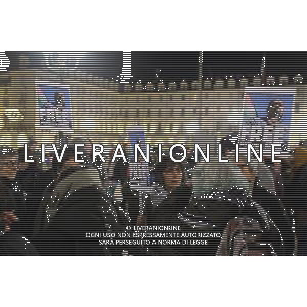 Torino 27-11-2025 Presidio davanti alla prefettura per chiedere la liberazione di Mohamed Shahin Imam della moschea di via Saluzzo a Torino nella foto i manifestanti Foto Gla/ag. Aldo Liverani s.a.s- AGENZIA ALDO LIVERANI SAS- AGENZIA ALDO LIVERANI SAS