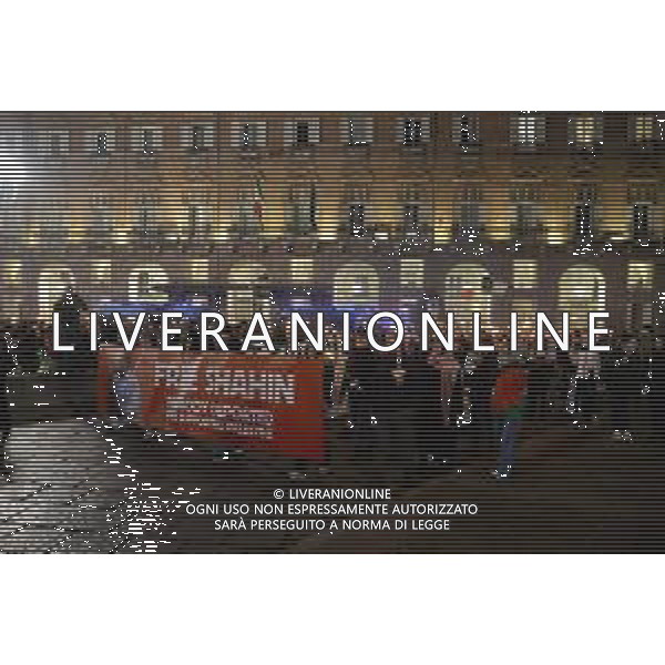 Torino 27-11-2025 Presidio davanti alla prefettura per chiedere la liberazione di Mohamed Shahin Imam della moschea di via Saluzzo a Torino nella foto i manifestanti Foto Gla/ag. Aldo Liverani s.a.s- AGENZIA ALDO LIVERANI SAS- AGENZIA ALDO LIVERANI SAS