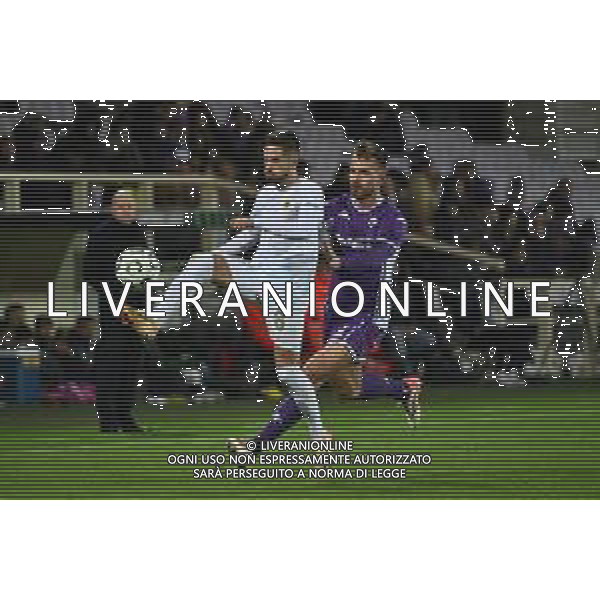 TVRG Fiorentina vs AEK Atene nella foto Mijat Gacinovic (AEK Atene) e Marin Pongracic (Fiorentina) Firenze 27-11-2025 Stadio Artemio Franchi Fiorentina vs AEK Atene UEFA Conference League fase a girone unico - 4a giornata foto Roberto Garavaglia/Agenzia Aldo Liverani sas