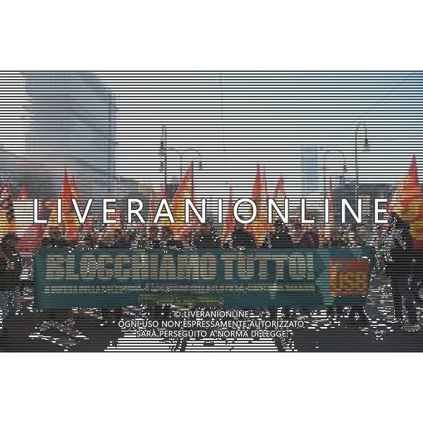 Torino 28-11-2025 sciopero generale nella foto i manifestanti Foto Gla/ag. Aldo Liverani s.a.s- AGENZIA ALDO LIVERANI SAS- AGENZIA ALDO LIVERANI SAS