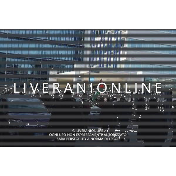 Torino 28-11-2025 sciopero generale nella foto i manifestanti davanti alla sede de La Stampa Foto Gla/ag. Aldo Liverani s.a.s- AGENZIA ALDO LIVERANI SAS- AGENZIA ALDO LIVERANI SAS