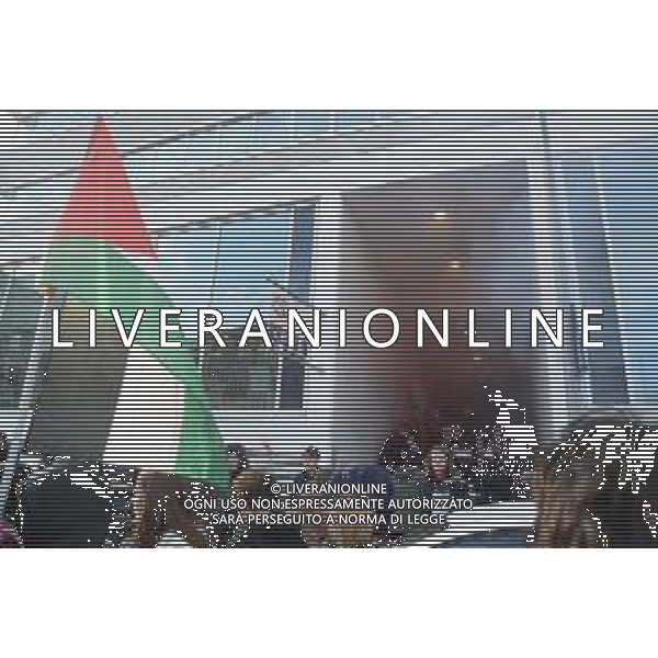 Torino 28-11-2025 sciopero generale nella foto i manifestanti davanti alla sede de La Stampa Foto Gla/ag. Aldo Liverani s.a.s- AGENZIA ALDO LIVERANI SAS- AGENZIA ALDO LIVERANI SAS