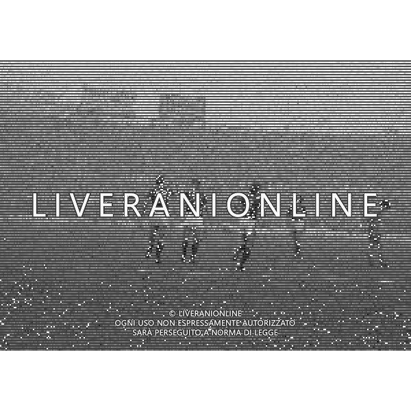 NEG-16-12-1984 TORINO-CAMPIONATO DI CALCIO SERIE A TORINO-COMO 3-1 NELLA FOTO ABBRACCI GIOCATORI TORINO AG ALDO LIVERANI SAS