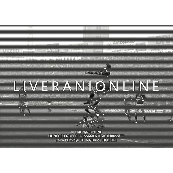 NEG-16-12-1984 TORINO-CAMPIONATO DI CALCIO SERIE A TORINO-COMO 3-1 NELLA FOTO PARATA GIULIANO GIULIANI AG ALDO LIVERANI SAS