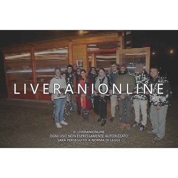 IMOLA 28 11 2025 INAUGURAZIONE CA’ VAINA APRE LE PORTE IL REPAIR CAFE’ progetto finanziato dal Bando Atersir della Regione Emilia Romagna. Lo spazio dedicato a ridurre gli sprechi imparando ad aggiustare gli oggetti. PRESENTI ELISA SPADA E GIACOMO GAMBI ASSESSORI DEL COMUNE DI IMOLA NELLA FOTO TAGLIO DEL NASTRO ELISA SPADA E VICE SINDACO ©SANNA - AGENZIA ALDO LIVERANI SAS