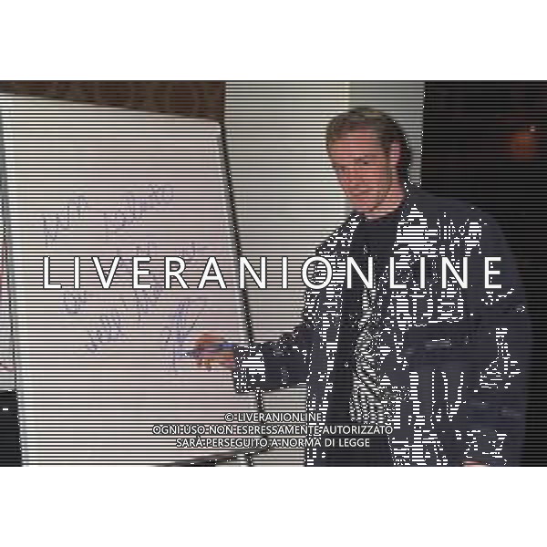 NEG-26-01-1997 MILANO CALCIIOMERCATO IL NUOVO ACQUISTO DELL\'UDINESE CALCIO REGIX GENEAUX NELLA FOTO REGIX GENEAUX AG ALDO LIVERANI SAS