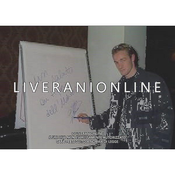 NEG-26-01-1997 MILANO CALCIIOMERCATO IL NUOVO ACQUISTO DELL\'UDINESE CALCIO REGIX GENEAUX NELLA FOTO REGIX GENEAUX AG ALDO LIVERANI SAS