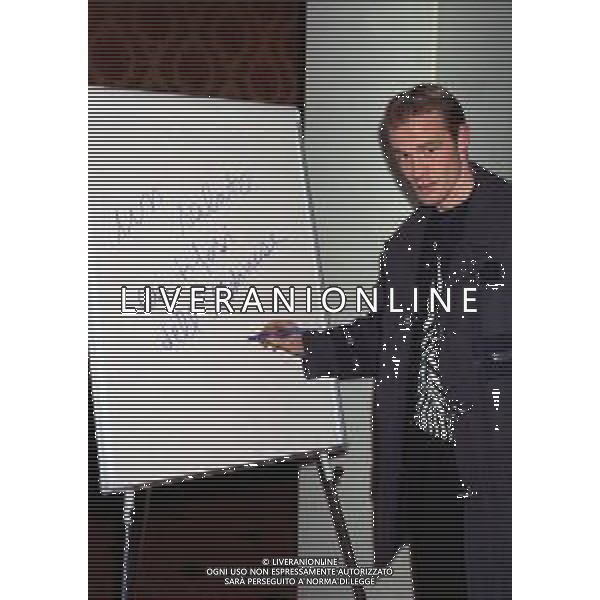 NEG-26-01-1997 MILANO CALCIIOMERCATO IL NUOVO ACQUISTO DELL\'UDINESE CALCIO REGIX GENEAUX NELLA FOTO REGIX GENEAUX AG ALDO LIVERANI SAS