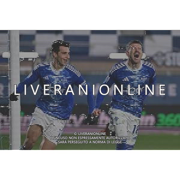 TVRG Como vs Sassuolo nella fot Anastasios Tasos Douvikas (Como) e Alberto Moreno Perez (Como) esultanza dopo il gol del 2 a 0 Como 28-11-2025 Stadio Giuseppe Sinigaglia Como vs Sassuolo Campionato Serie A Enilive - 13a giornata foto Roberto Garavaglia/Agenzia Aldo Liverani sas