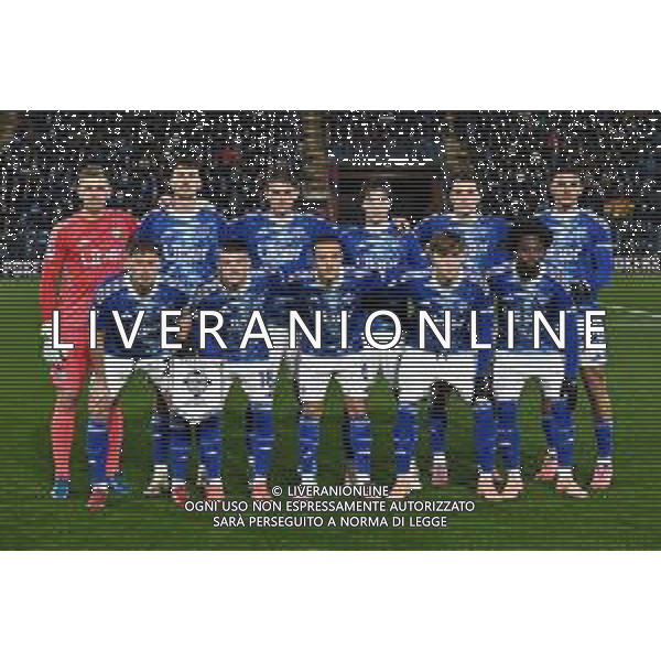TVRG Como vs Sassuolo nella foto formazione Como, in piedi da SX Jean Butez (Como), Jacobo Ramon (Como), Nicolas Paz Martinez (Como), Maximo Perrone (Como), Anastasios Tasos Douvikas (Como) e Diego Carlos Santos Silva (Como); in basso da SX Mergim Vojvoda (Como), Alberto Moreno Perez (Como), Maxence Caqueret (Como), Jesus Rodriguez Caraballo (Como) e Jayden Tutu Addai (Como) Como 28-11-2025 Stadio Giuseppe Sinigaglia Como vs Sassuolo Campionato Serie A Enilive - 13a giornata foto Roberto Garavaglia/Agenzia Aldo Liverani sas