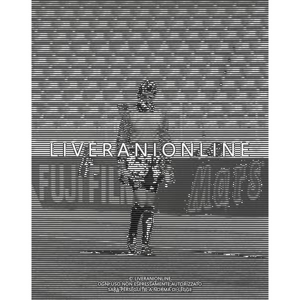 NEG-RETROSPETTIVA SILVIU LUNG CALCIATORE NELLA FOTO LUNG SUKVIU CON LA MAGLIA DELLA ROMANIA CALCIO NELL\'ANNO 1990 AG ALDO LIVERANI SAS