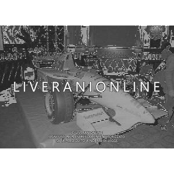 NEG-1994 MILANO PRESENTAZIONE DELLA SCUDERIA FORTI F1 NELLA FOTO LA VETTURA AG ALDO LIVERANI SAS