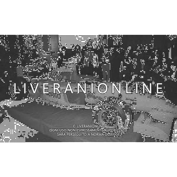 NEG-1994 MILANO PRESENTAZIONE DELLA SCUDERIA FORTI F1 NELLA FOTO LA VETTURA AG ALDO LIVERANI SAS