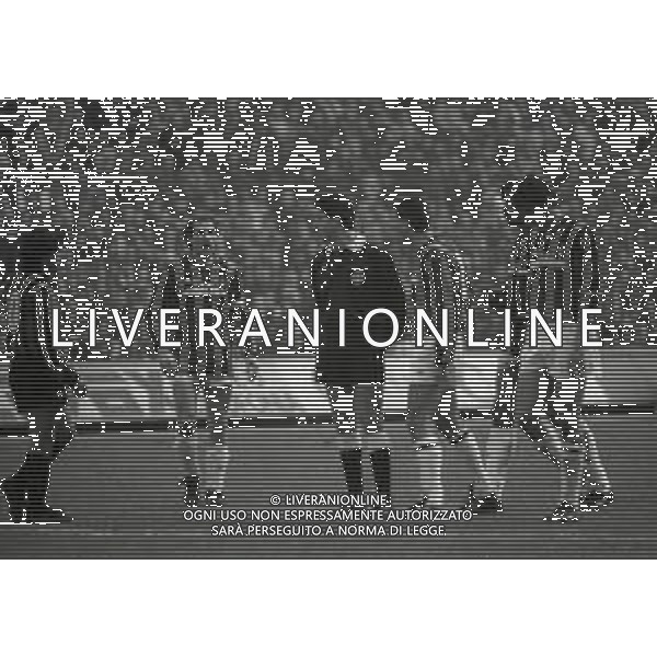 NEG-17-01-1990 MILANO CAMPIONATO DI CALCIO SERIE A MILAN-ATALANTA 3-1 NELLA FOTO L\'ARBITRO TULLIO LANESE AG ALDO LIVERANI SAS