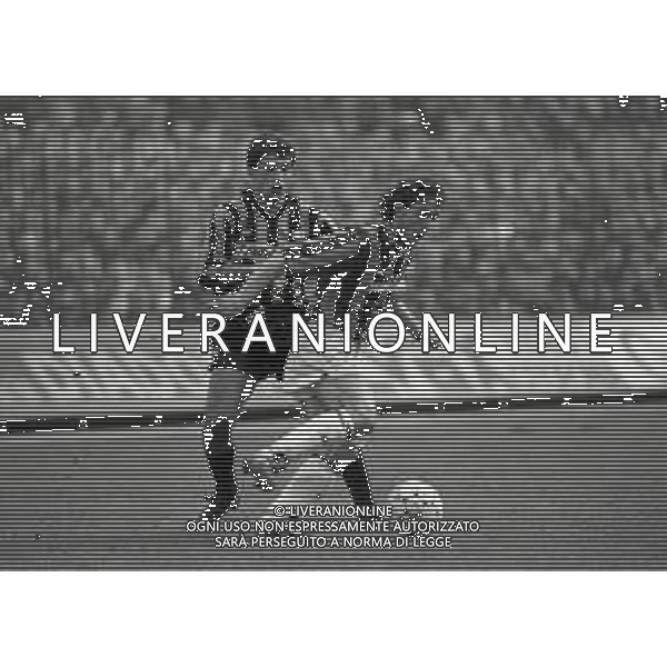 NEG-17-01-1990 MILANO CAMPIONATO DI CALCIO SERIE A MILAN-ATALANTA 3-1 NELLA FOTO ROBERTO DONADONI-VALTER BONACINA AG ALDO LIVERANI SAS