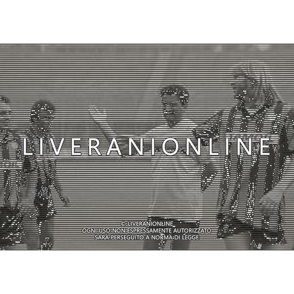 NEG-1989-1990 BERGAMO-ALLENAMENTO ATALANTA CALCIO NELLA FOTO EMILIANO MONDONICO E GLEN PETER STROMBERG AG ALDO LIVERANI SAS 