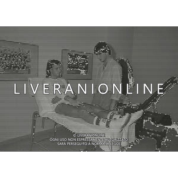 NEG-1984 RICOVERO MARK HATELEY A PAVIA NELLA FOTO MARK HATELEY E WALTER ZENGA AG ALDO LIVERANI SAS