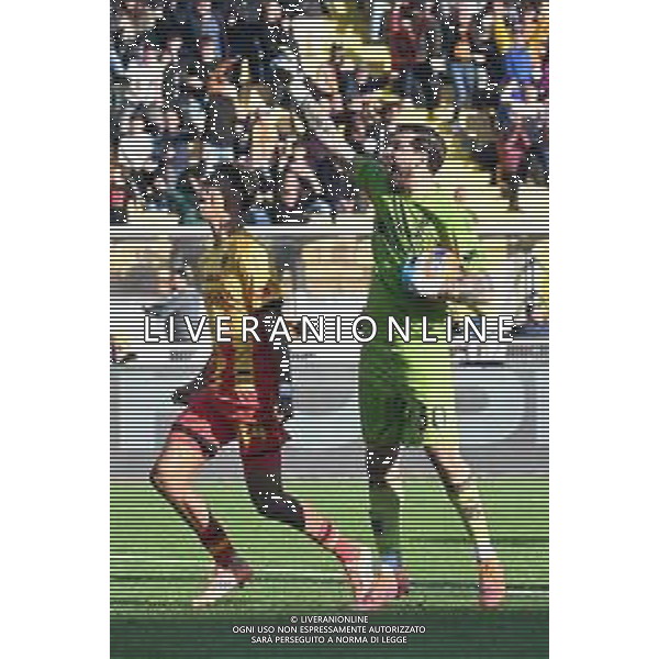 TVPG US Lecce vs Torino FC nella foto Falcone Wladimiro (Us Lecce) Esultanza dopo il rigore parato, Lecce (ITA) 30-11 -2025 Stadio “E. Giardiniero” Via del Mare - Tredicesima Giornata Serie A EniLive 2025/26 ©TVPG Pasquale Golia - AGENZIA ALDO LIVERANI SAS