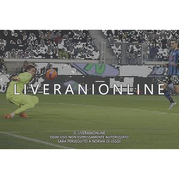 Marco Carnesecchi of Atalanta BC. makes a save during Atalanta BC vs ACF Fiorentina, 13° Serie A Enilive 2025-26 game at New Balance arena in Bergamo (BG), Italy, on November 30, 2025. (Photo by Davide Casentini)- AGENZIA ALDO LIVERANI SAS