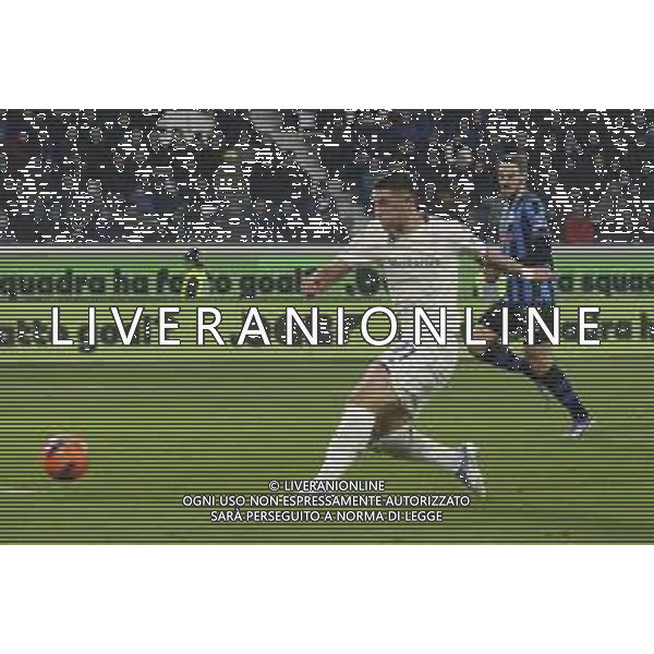 Roberto Piccoli of ACF Fiorentina kick the ball during Atalanta BC vs ACF Fiorentina, 13° Serie A Enilive 2025-26 game at New Balance arena in Bergamo (BG), Italy, on November 30, 2025. (Photo by Davide Casentini)- AGENZIA ALDO LIVERANI SAS