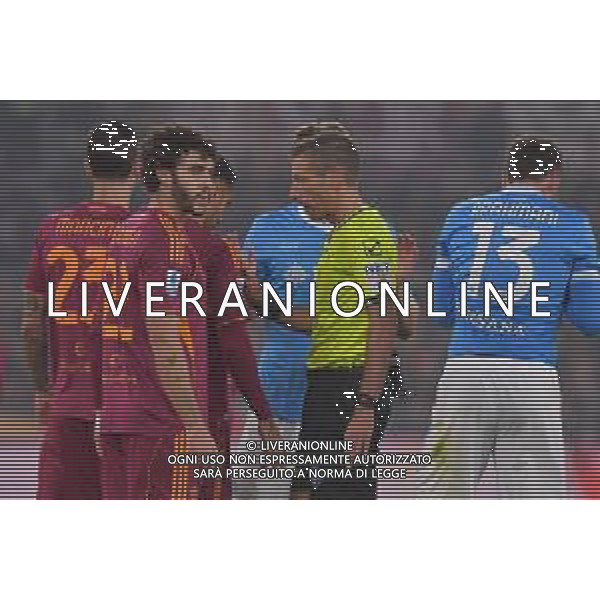 Roma vs Napoli Campionato Serie A Enilive - 13 Giornata Stadio Olimpico - Roma 30-11-2025 nella foto arbitro Massa a colloquio con Celik Foto Federico Gaetano - ag Aldo liverani- AGENZIA ALDO LIVERANI SAS