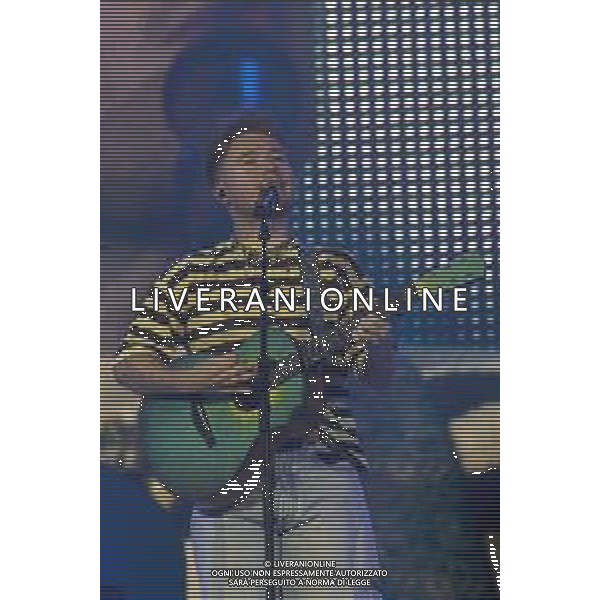 Roma 29 Novembre 2025 Alfa dal vivo durante l\'ultima data del suo Tour ‘ALFA NEI PALAZZETTI’ Nella foto: ALFA (Andrea De Filippi) Foto Credit: Andrea Bracaglia- AGENZIA ALDO LIVERANI SAS