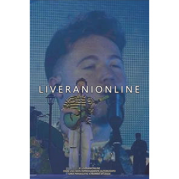 Roma 29 Novembre 2025 Alfa dal vivo durante l\'ultima data del suo Tour ‘ALFA NEI PALAZZETTI’ Nella foto: ALFA (Andrea De Filippi) Foto Credit: Andrea Bracaglia- AGENZIA ALDO LIVERANI SAS