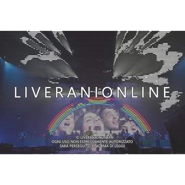 Roma 29 Novembre 2025 Alfa dal vivo durante l\'ultima data del suo Tour ‘ALFA NEI PALAZZETTI’ Nella foto: ALFA (Andrea De Filippi) Foto Credit: Andrea Bracaglia- AGENZIA ALDO LIVERANI SAS