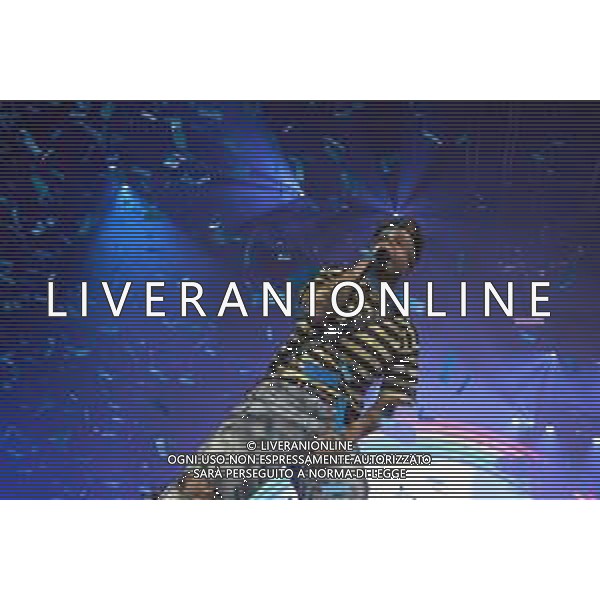 Roma 29 Novembre 2025 Alfa dal vivo durante l\'ultima data del suo Tour ‘ALFA NEI PALAZZETTI’ Nella foto: ALFA (Andrea De Filippi) Foto Credit: Andrea Bracaglia- AGENZIA ALDO LIVERANI SAS