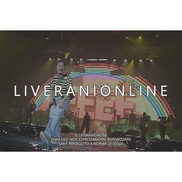 Roma 29 Novembre 2025 Alfa dal vivo durante l\'ultima data del suo Tour ‘ALFA NEI PALAZZETTI’ Nella foto: ALFA (Andrea De Filippi) Foto Credit: Andrea Bracaglia- AGENZIA ALDO LIVERANI SAS