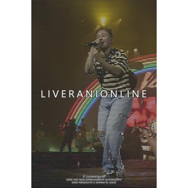 Roma 29 Novembre 2025 Alfa dal vivo durante l\'ultima data del suo Tour ‘ALFA NEI PALAZZETTI’ Nella foto: ALFA (Andrea De Filippi) Foto Credit: Andrea Bracaglia- AGENZIA ALDO LIVERANI SAS