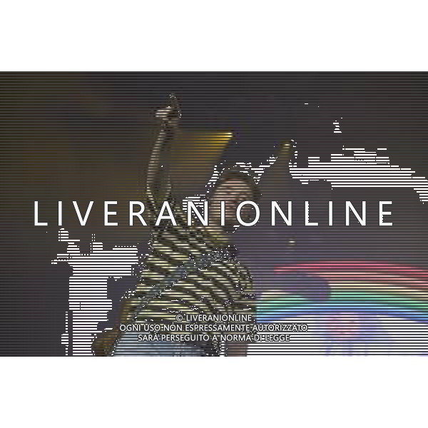 Roma 29 Novembre 2025 Alfa dal vivo durante l\'ultima data del suo Tour ‘ALFA NEI PALAZZETTI’ Nella foto: ALFA (Andrea De Filippi) Foto Credit: Andrea Bracaglia- AGENZIA ALDO LIVERANI SAS