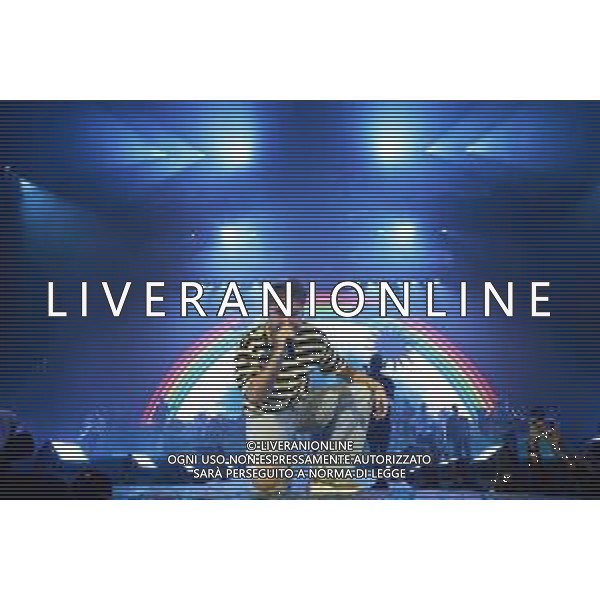 Roma 29 Novembre 2025 Alfa dal vivo durante l\'ultima data del suo Tour ‘ALFA NEI PALAZZETTI’ Nella foto: ALFA (Andrea De Filippi) Foto Credit: Andrea Bracaglia- AGENZIA ALDO LIVERANI SAS