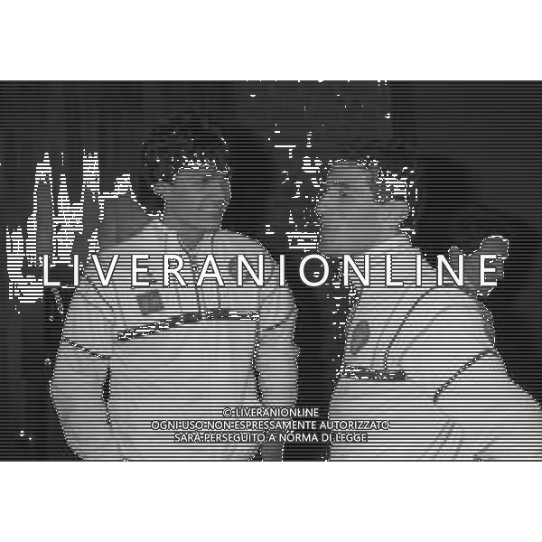 NEG-1987-1988 ALLENAMENTO NAZIONALE ITALIANA A COVERCIANO NELLA FOTO PAOLO MALDINI E CIRO FERRARA AG ALDO LIVERANI SAS 