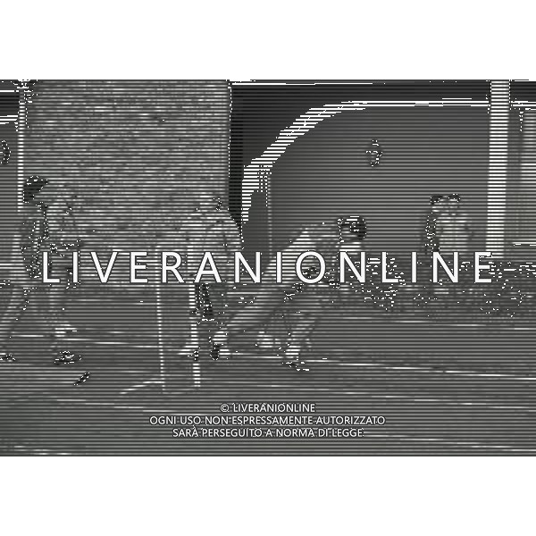 NEG-1987-1988 ALLENAMENTO NAZIONALE ITALIANA A COVERCIANO NELLA FOTO PAOLO MALDINI AG ALDO LIVERANI SAS