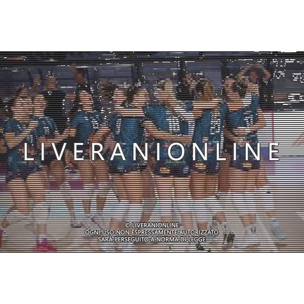 IMOLA 30 11 2025 CLAI IMOLA PALLAVOLO-ALTAMURA SERIE A2 3-1 NELLA FOTO CLAI IMOLA PALLAVOLO ESULTANO DOPO LA PARTITA foto gianni sanna-ag aldo liverani sas