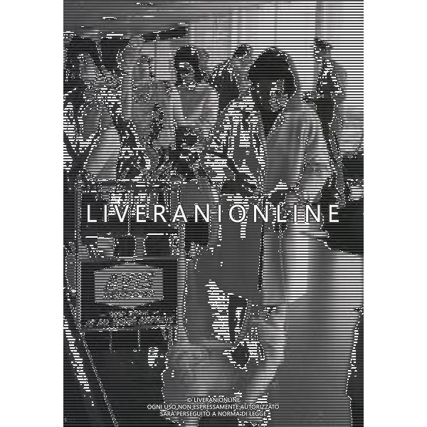 NEG-1967 MILANO AEROPORTO LINATE NELLA FOTO LA CONTESSA GIUSEPPINA AGUSTA ALL\'AEROPORTO DI LINATE NELL\'ANNO 1967 AG ALDO LIVERANI SAS