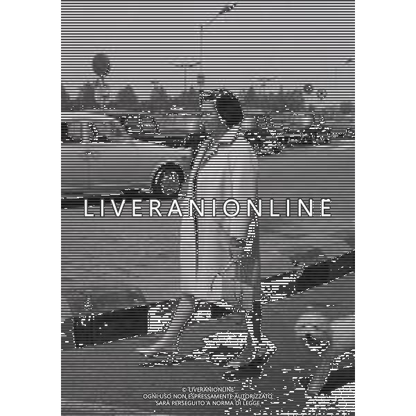 NEG-1967 MILANO AEROPORTO LINATE NELLA FOTO LA CONTESSA GIUSEPPINA AGUSTA ALL\'AEROPORTO DI LINATE NELL\'ANNO 1967 AG ALDO LIVERANI SAS