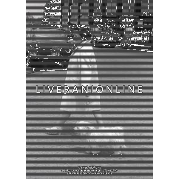 NEG-1967 MILANO AEROPORTO LINATE NELLA FOTO LA CONTESSA GIUSEPPINA AGUSTA ALL\'AEROPORTO DI LINATE NELL\'ANNO 1967 AG ALDO LIVERANI SAS