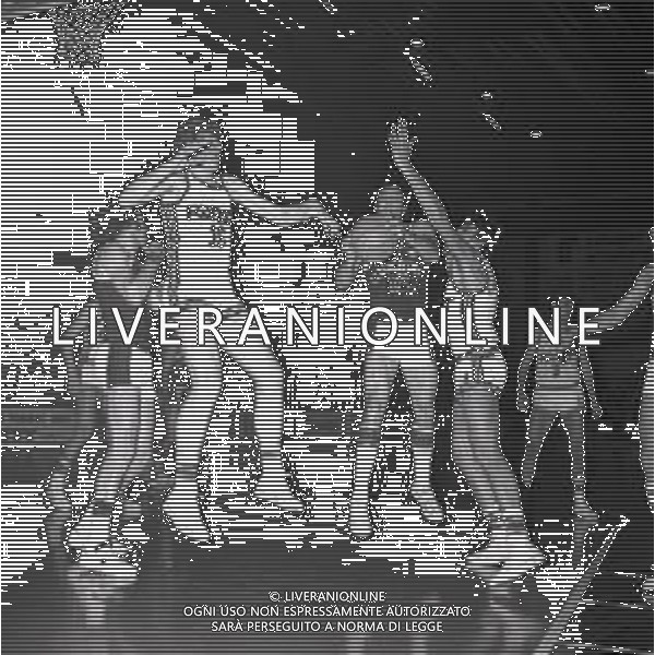 NEG-1975 CANTU\' FINALE DI COPPA KORAC RITORNO FORST CANTU\'- BARCELLONA 110-85 NELLA FOTO AZIONE DI GIOCO AG ALDO LIVERANI SAS