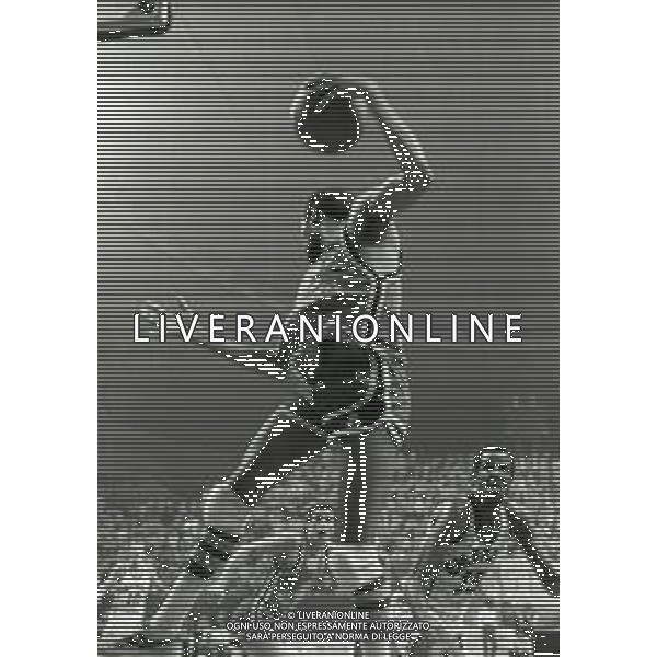 NEG- 19-03-1980 MILANO FINALE DI COPPA DELLE COPPE EMERSON VARESE-GABETTI CANTU\' 90-88 NELLA FOTO AG ALDO LIVERANI SAS