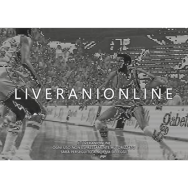 NEG- 19-03-1980 MILANO FINALE DI COPPA DELLE COPPE EMERSON VARESE-GABETTI CANTU\' 90-88 NELLA FOTO WAYNE SMITH AG ALDO LIVERANI SAS