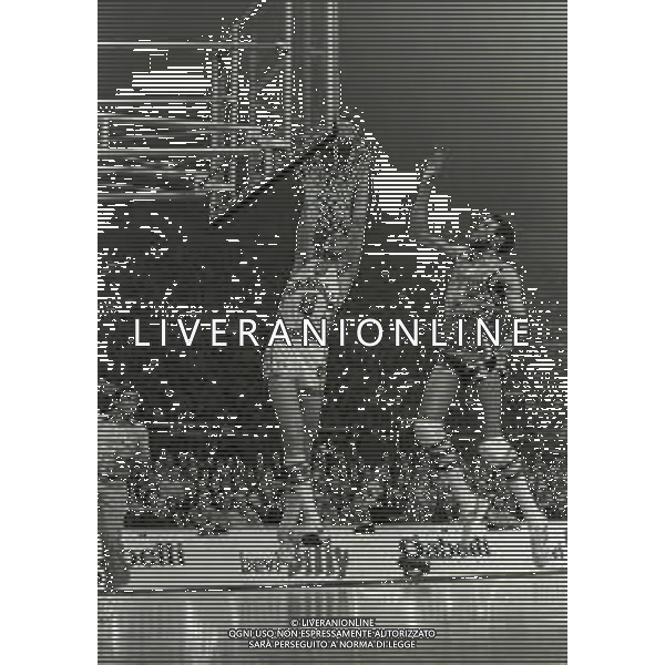 NEG- 19-03-1980 MILANO FINALE DI COPPA DELLE COPPE EMERSON VARESE-GABETTI CANTU\' 90-88 NELLA FOTO 8 ALBERTO MOTTINI AG ALDO LIVERANI SAS