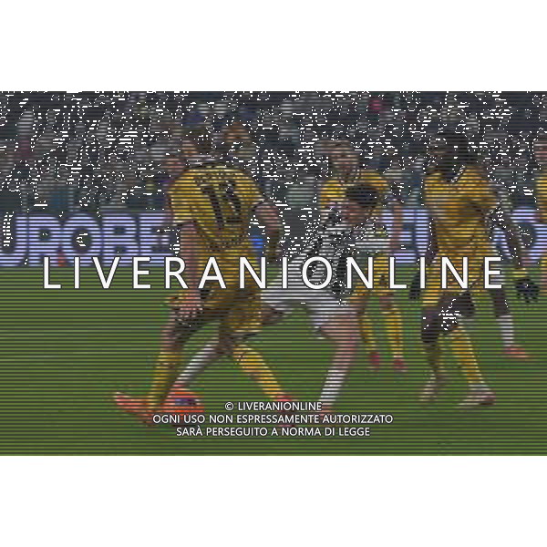 TVMV-Torino 02.12.2025 Allianz Stadium ©Manuela Viganti/Agenzia Aldo Liverani Juventus vs Udinese Ottavidi Finale Coppa Italia Frecciarossa 2025/2026 Nella foto: andrea cambiaso e nicolo bertola ©Viganti - AGENZIA ALDO LIVERANI SAS