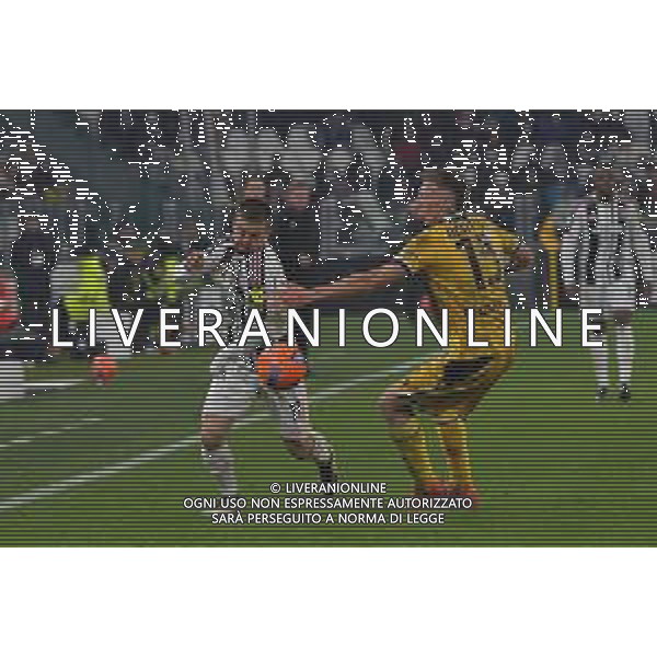 TVMV-Torino 02.12.2025 Allianz Stadium ©Manuela Viganti/Agenzia Aldo Liverani Juventus vs Udinese Ottavidi Finale Coppa Italia Frecciarossa 2025/2026 Nella foto: edon zhegrova e nicolo bertola ©Viganti - AGENZIA ALDO LIVERANI SAS