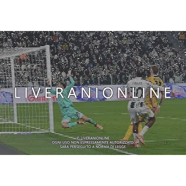 TVMV-Torino 02.12.2025 Allianz Stadium ©Manuela Viganti/Agenzia Aldo Liverani Juventus vs Udinese Ottavidi Finale Coppa Italia Frecciarossa 2025/2026 Nella foto: gol jonathan david annullato dal var