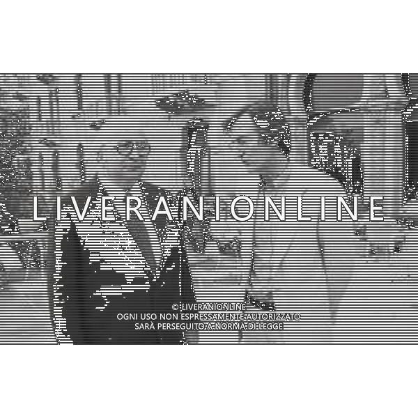 NEG-RETROSPETTIVA CARLO LIZZANI REGISTA NELLA FOTO CARLO LIZZANI REGISTA A VENEZIA NELL\'ANNO 1980 CON GIOVANNI SPADOLINI AG ALDO LIVERANI SAS   