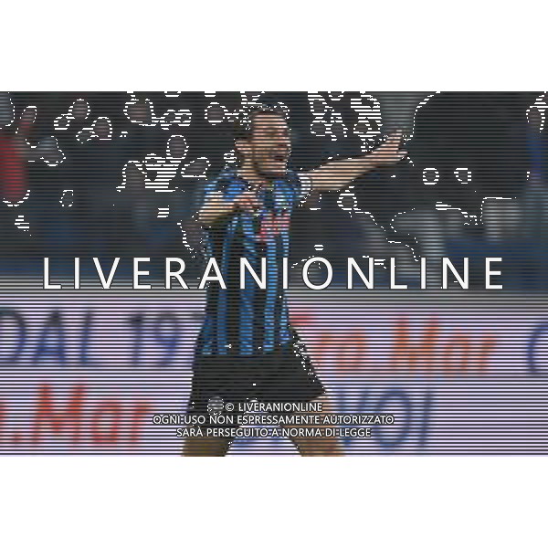 TVRG Atalanta vs Genoa nella foto Marten de Roon (Atalanta) esultanza dopo il gol del 2 a 0 Bergamo 03-12-2025 New Balance Arena - Stadio di Bergamo Atalanta vs Genoa Coppa Italia Frecciarossa - ottavi di finale foto Roberto Garavaglia/Agenzia Aldo Liverani sas